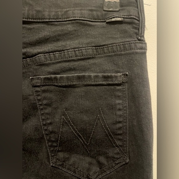 Mother The Stunner Zip Ankle Step Fray Jeans In Not Guilty Black Size 29 - Picture 7 of 15